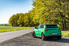 Renault 5 E-Tech Elektrický 110 kW Iconic 2025