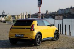 Renault 5 E-Tech Elektrický comfort range Iconiq Cinq 2025