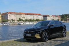Renault Mégane E-Tech Electric Iconic 160 kW (2022)