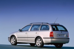 Škoda Octavia Combi 2000