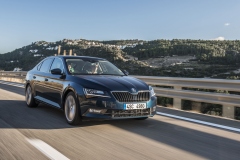 Škoda Superb 2015