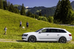 Škoda Superb Combi 2015