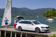 Škoda Superb Combi 2015