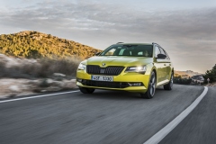 skoda_superb_combi_sportline_15