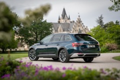 Škoda Superb Scout 2019