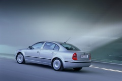 Škoda Superb 2001