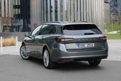 Škoda Superb Combi Selection 2.0 TSI 4x4 DSG 2025