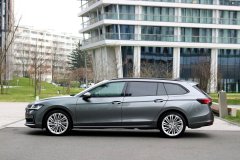 Škoda Superb Combi Selection 2.0 TSI 4x4 DSG 2025
