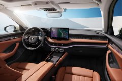 Škoda Superb interiér 2023
