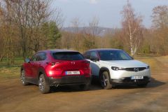 Mazda CX-30 a MX-30 2022