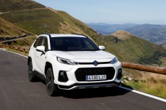 Suzuki Across 2020