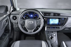 Toyota Auris Hybrid 2015