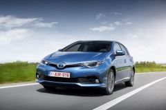 Toyota Auris Hybrid 2015
