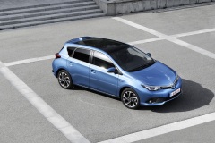 Toyota Auris Hybrid 2015