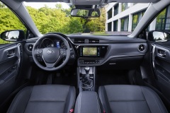 Toyota Auris Touring Sports 2015