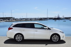 Toyota Auris Touring Sports Hybrid 2013