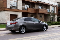 toyota_corolla_e180_15