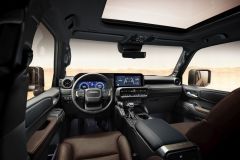 Toyota Land Cruiser 2023 interiér