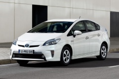 Toyota Prius PHEV XW30 2011