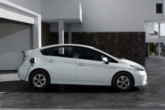 Toyota Prius PHEV XW30 2011