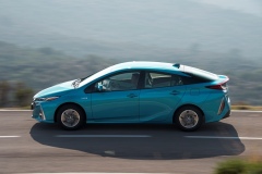Toyota Prius PHEV 2016