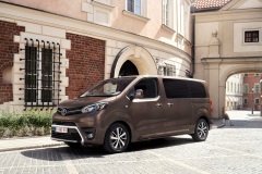 Toyota Proace Verso 2016