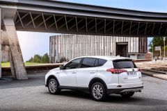 Toyota RAV4 Hybrid 2015