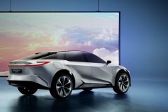 Toyota Sport Crossover 2023
