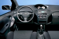 Toyota Yaris XP10 2003