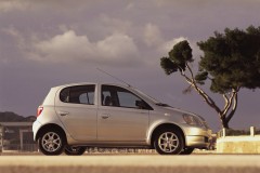 Toyota Yaris XP10 1999