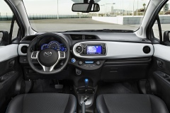 Toyota Yaris Hybrid 2014