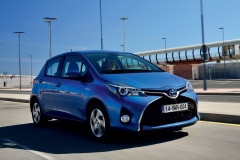 Toyota Yaris Hybrid 2014