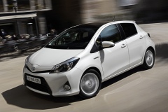 Toyota Yaris Hybrid 2012