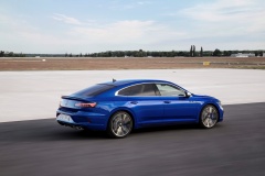 Volkswagen Arteon R 2020