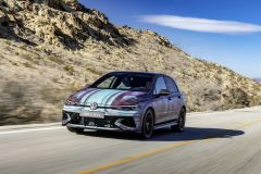 Volkswagen Golf GTI 2024