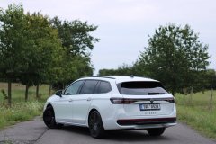 Volkswagen Passat R-Line 2.0 TDI DSG (2024)