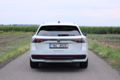 Volkswagen Passat R-Line 2.0 TDI DSG (2024)