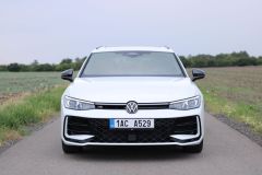 Volkswagen Passat R-Line 2.0 TDI DSG (2024)