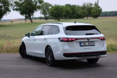 Volkswagen Passat R-Line 2.0 TDI DSG (2024)