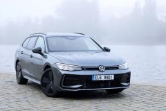 Volkswagen Passat eHybrid R-Line People (2025)