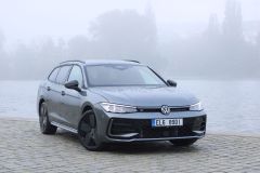 Volkswagen Passat eHybrid R-Line People (2025)