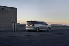 Volvo EM90 2023