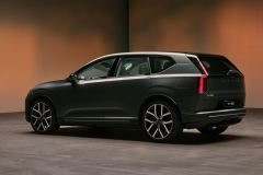 Volvo EX60 2026