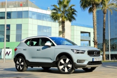 Volvo XC40 D4 Momentum 2017