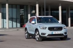 New Volvo XC40 D4 Momentum 2017