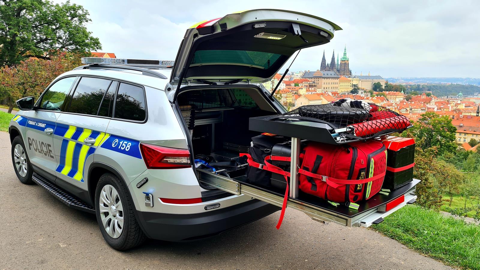 Pražská policie má nová auta. Policejní Škody Kodiaq využijí velitelé