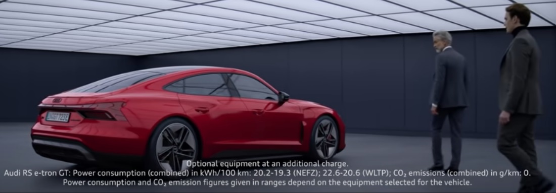 Video: Santa Claus má nové saně. Bez sobů!