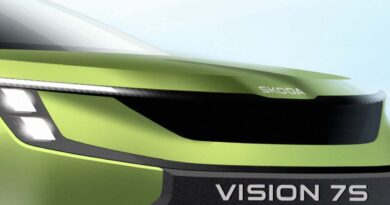 Škoda nové logo na konceptu Vision 7S