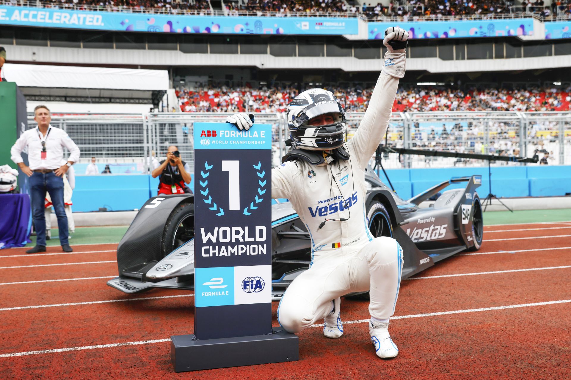 Formule E 2021/2022: Mercedes-EQ se loučí doublem