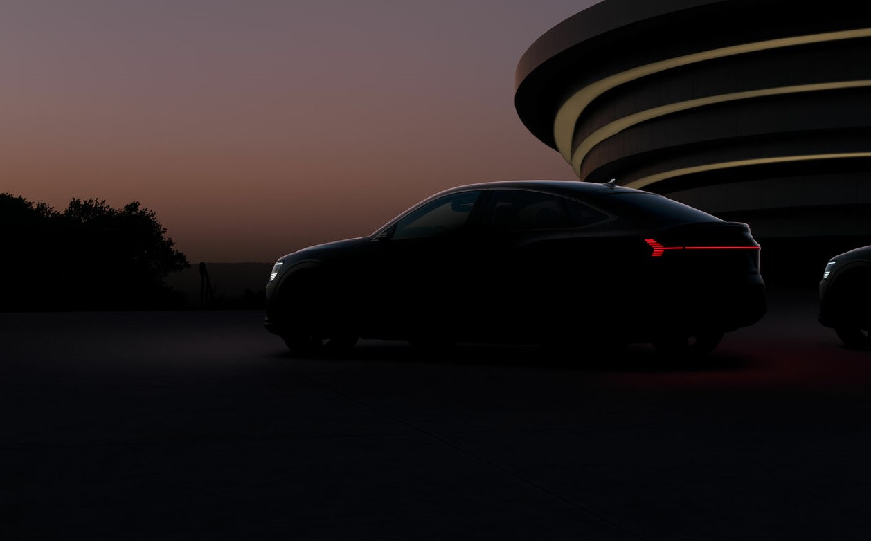 Audi Q8 e-tron teaser 2022